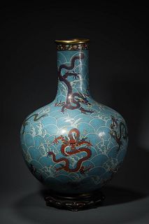 Qing QianLong, A Chinese Enamel Vase

