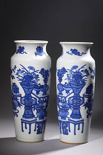 18th C. A Pair of Blue & White Vases
