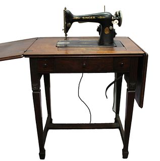 Vintage Singer Sewing Machine with Table