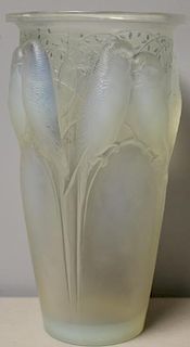 R.LALIQUE. Opalescent "Ceylon" Vase.