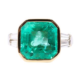 AGL 5.60cts Colombian Emerald & Diamonds Ring