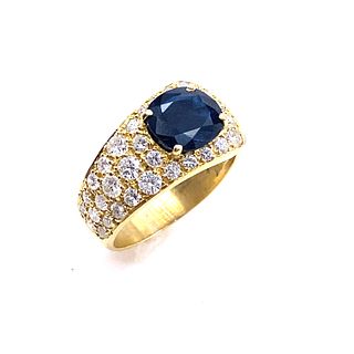 Diamonds & Sapphire 18k Gold Ring