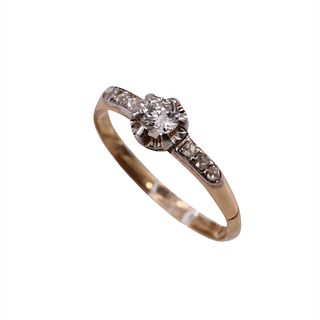 Diamonds & 18k Gold Solitare Ring