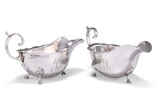 A PAIR OF EDWARDIAN SILVER SAUCE BOATS, by J Sherwood & Sons, Birmingham 19