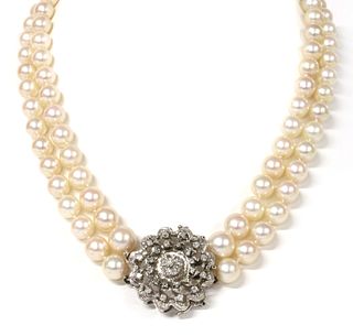 A two row graduated cultured pearl necklace,