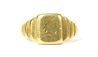 An Art Deco 18ct gold signet ring, by Cropp & Farr,