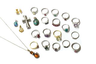 A quantity of silver and silver gilt gem-set jewellery,