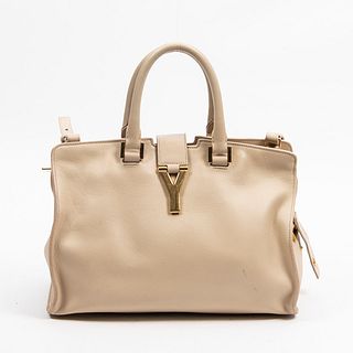 Yves Saint Laurent Small Cabas ChYc Handbag, in beige calf leather with gold hardware, opening to a beige suede lined interior with two small side ope