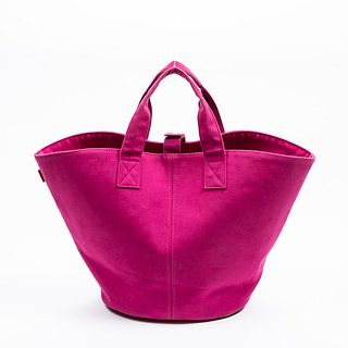 Hermes Pannied Platouge PM Shoulder Bag, in pink toile officer canvas with silver hardware, opening to a matching canvas lined interior with an attach