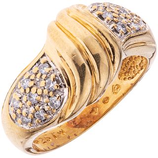 RING WITH DIAMONDS IN 14K YELLOW GOLD Brilliant cut diamonds ~0.16 ct. Weight: 6.3 g. Size: 7 ¼ | ANILLO CON DIAMANTES EN ORO AMARILLO DE 14K con diam