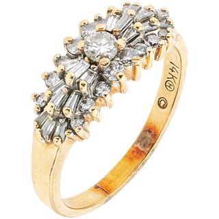 RING WITH DIAMONDS IN 14K YELLOW GOLD Brilliant and trapezoid baguette cut diamonds ~ 0.60 ct. Weight: 4.2 g. Size: 9 | ANILLO CON DIAMANTES EN ORO AM
