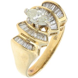 RING WITH DIAMONDS IN 14K YELLOW GOLD 1 Marquise cut diamond ~0.35 ct, Trapezoid baguette cut diamonds ~0.80 ct | ANILLO CON DIAMANTES EN ORO AMARILLO