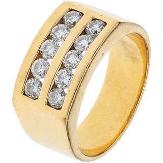 RING WITH DIAMONDS IN 18K YELLOW GOLD Brilliant cut diamonds ~1.0 ct. Size: 10 | ANILLO CON DIAMANTES EN ORO AMARILLO DE 18K con diamantes corte brill