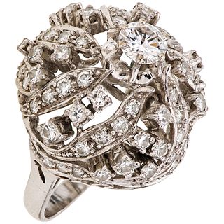 RING WITH DIAMONDS IN 14K WHITE GOLD 1 Brilliant cut diamond ~0.60 ct Clarity:SI1-SI2, Brilliant cut diamonds ~1.45ct | ANILLO CON DIAMANTES EN ORO BL
