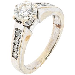 RING WITH DIAMONDS IN 14K WHITE GOLD 1 Brilliant cut diamond~0.98ct Clarity: I1-I3, Brilliant cut diamonds ~0.40 ct | ANILLO CON DIAMANTES EN ORO BLAN