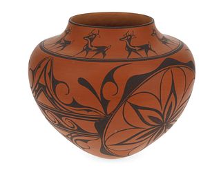 An Avelia and Anderson Peynetsa Zuni pottery vessel