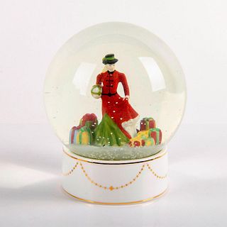Christmas Gifts Snow Globe HN5524 - Royal Doulton Figurine