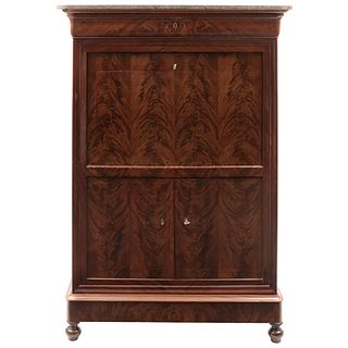 SECRETAIRE FRENCH STYLE EARLY 20TH CENTURY Made of wood, veneered in palm. Includes two keys 61.8 x 44 x 18.5" (157 x 112 x 47 cm) | SECRETER ESTILO F