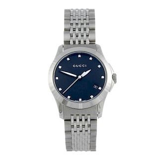 GUCCI - a lady's 120 bracelet watch. Stainless steel case. Numbered 12470034. Unsigned quartz moveme