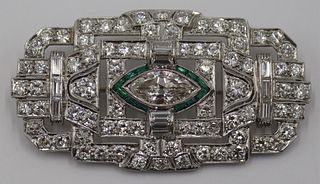 JEWELRY. Art Deco Diamond and Emerald Brooch.