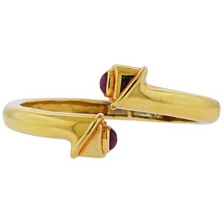 David Webb Ruby Gold Crossover Bangle Bracelet