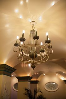 Chandelier 8 light neoclassical w/painted finish and chain