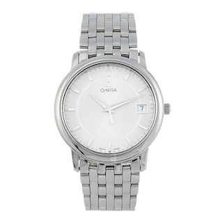 OMEGA - a gentleman's bracelet watch. Stainless steel case with engraved case back. Numbered 5809675