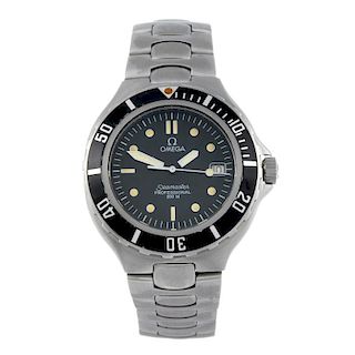 OMEGA - a gentleman's Seamaster bracelet watch. Stainless steel case with calibrated bezel. Quartz m