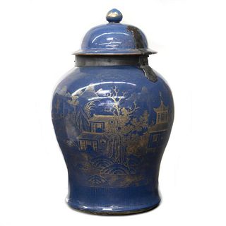 Chinese Hinged-Lid Jar, Late 18th/Early 19th Century
