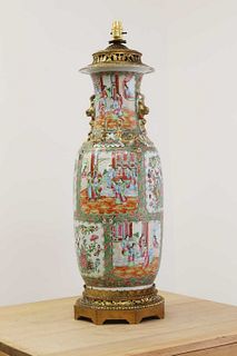An export porcelain vase table lamp,