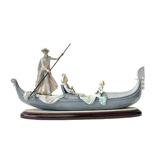 Large Lladro "In The Gondola" Porcelain Sculpture