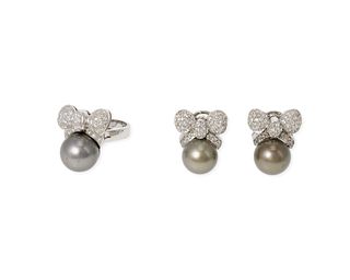 A set of Tahitian cultured pearl and diamond jewelry