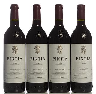 Four bottles Pintia Vega Sicilia 2007. 
Category: Red wine. D.O. Toro.