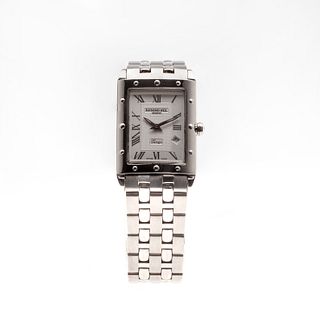 Reloj Raymond Weil Tango. Movimiento de cuarzo. Caja rectangular en acero de 22 x 27 mm. Carátula color blanco .