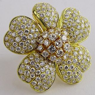 Lady's Large Approx. 12.0 Carat Round Brilliant Cut Diamond and 18 Karat Yellow Gold Flower Ring.