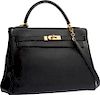 Hermes 32cm Black Ardennes Leather Retourne Kelly Bag with Gold Hardware Good to Very Good Condition 12.5" Width x 9" Height x 4" Depth