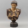 Busto de César Augusto. Origen europeo. SXX. Fundición en bronce patinado. Con base. 58 cm de altura