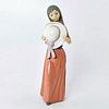 Bashful 1005007 - Lladro Porcelain Figurine