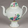 Chinese export porcelain teapot, 19th c.