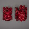 PAR DE MÁSCARAS ORIENTALES SIGLO XX Elaboradas en resina laqueada color rojo 28 cm  piezas: 2