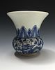 A FINE BLUE AND WHIT VASE,  KANGXI MARK & PERIOD.