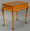 Eldred Wheeler tiger maple Queen Anne style tea table. ht. 27", top: 18" x 28"