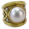 Vintage 18 Karat Yellow Gold and Mabe Pearl Ring