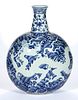 CHINESE EXPORT PORCELAIN BLUE AND WHITE MOON FLASK VASE, 
