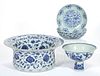 CHINESE EXPORT PORCELAIN BLUE AND WHITE ARTICLES, LOT OF FIVE, 