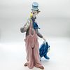 A Mile of Style 6507 - Lladro Porcelain Figurine