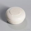 Cream-glazed Box and Cover 盖顶阴刻山水白釉盖盒，高2.125英寸，直径3.625英寸，或中国明代