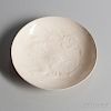 Ding Dish 阴浮雕龙纹瓷碟，直径7.875英寸，中国宋代