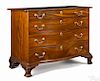 New England Chippendale mahogany serpentine front chest of drawers, ca. 1775, 31'' h., 37 3/4'' w.
