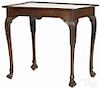 Irish George II mahogany tray top tea table, ca. 1760, 28 1/2'' h., 32'' w., 20 1/2'' dia.